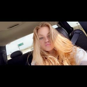 Meet your Posher, Bayley